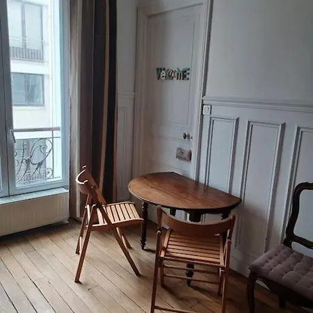 Apartment 12e